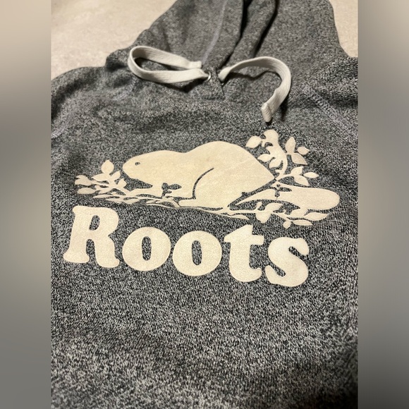 Roots women’s salt and pepper sweater - Picture 2 of 5